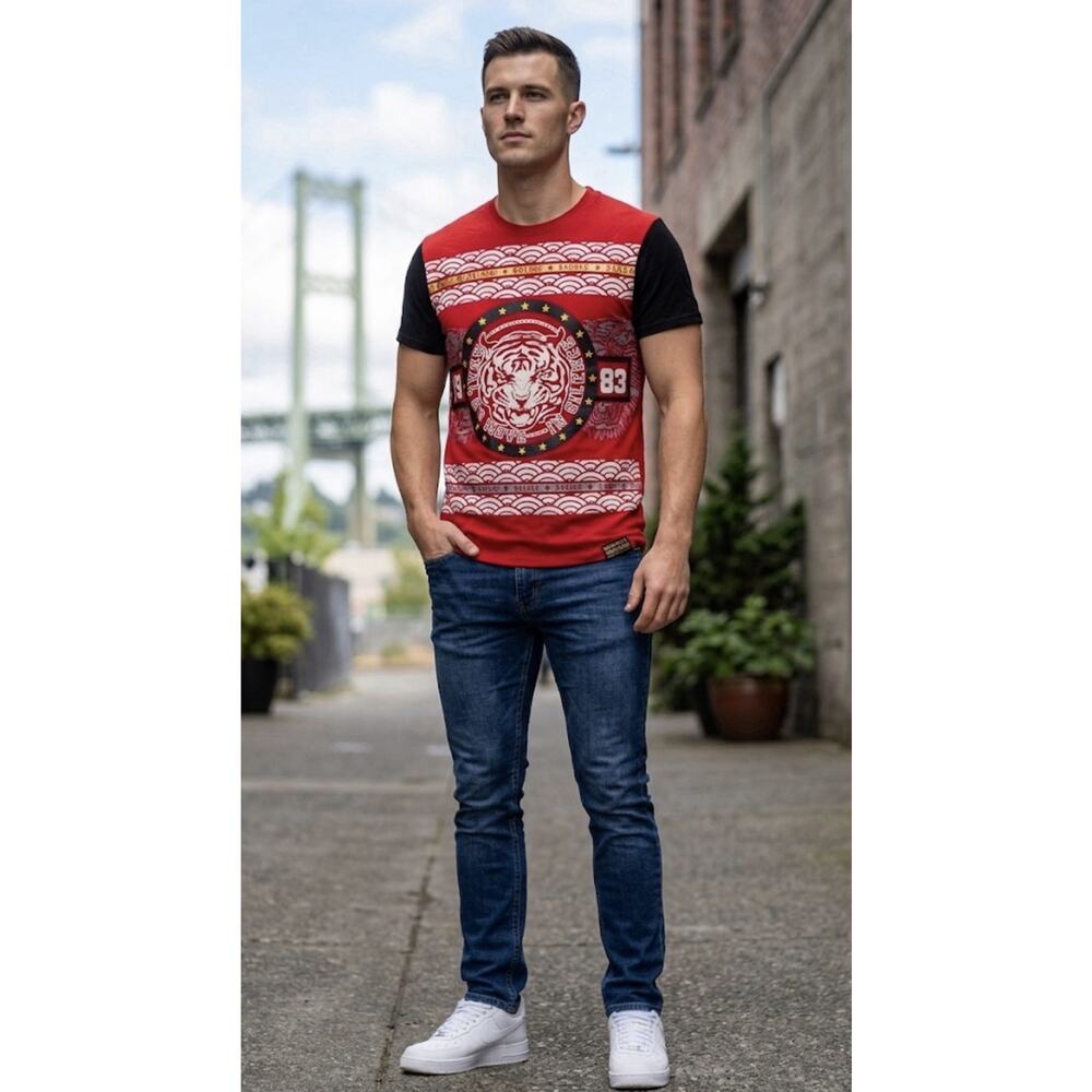 Switch Remarkable - Limited Edition Savage Graphic T With Tiger - Size M